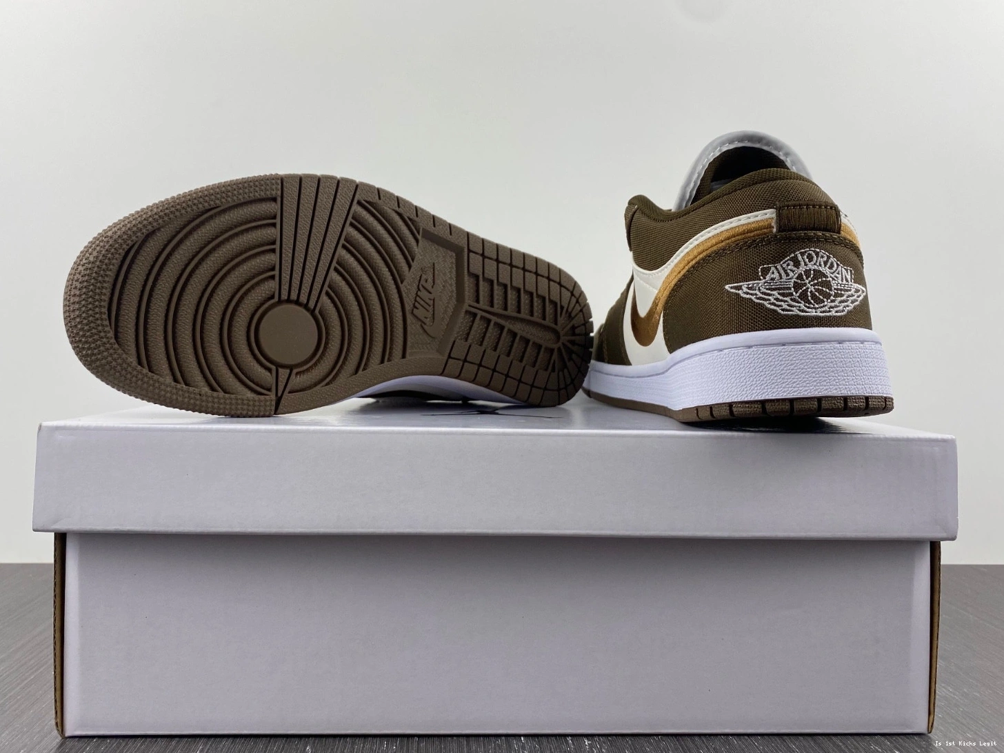 Low Jordan Olive (W) 1 DV0426-301 Light - SE 0910